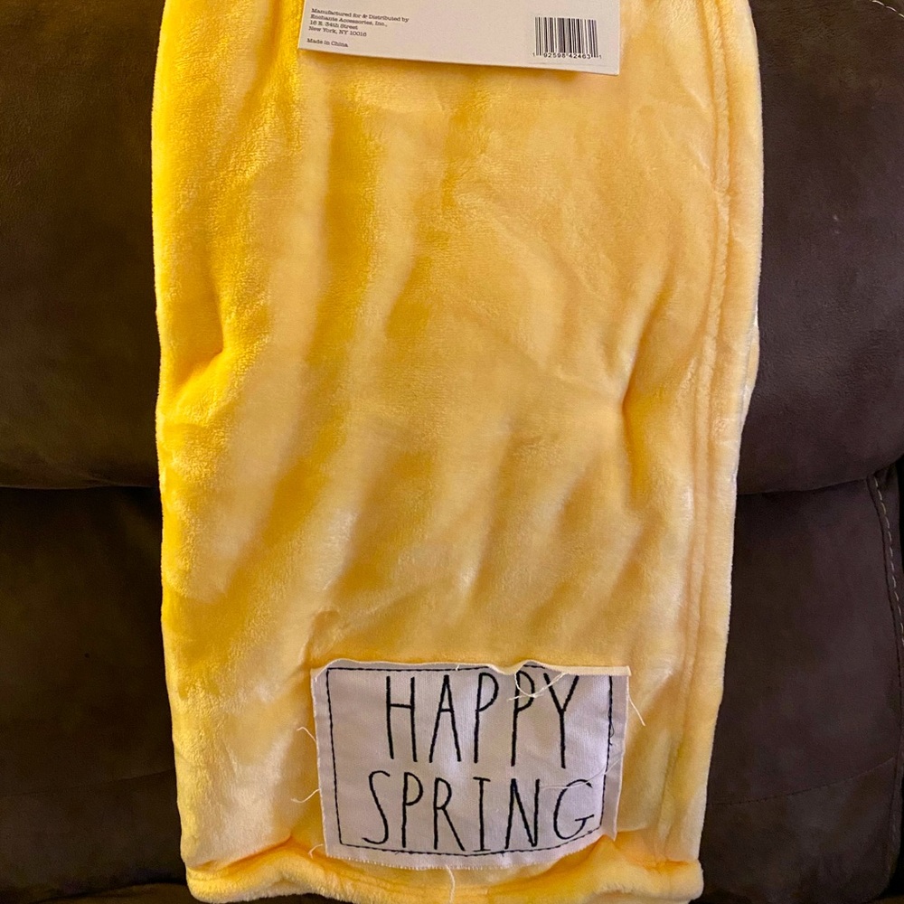 Rae Dunn ‘Happy Spring’ Plush Throw Blanket